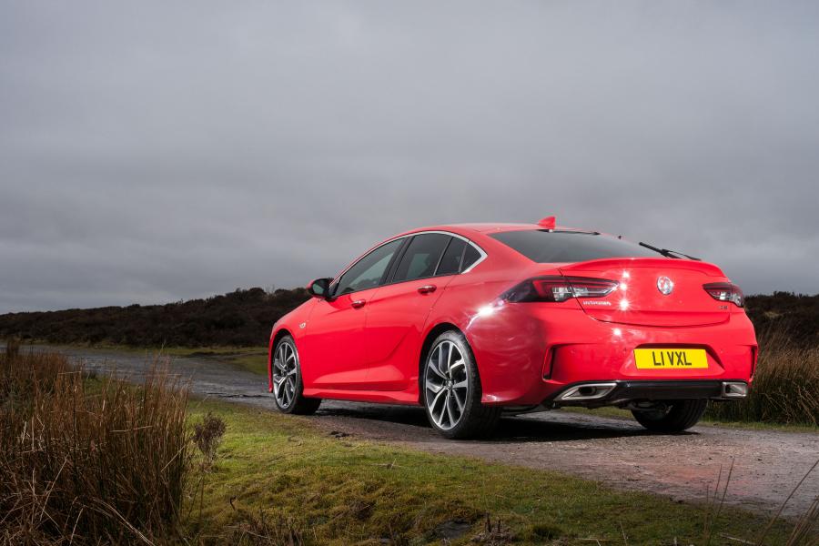  Vauxhall Insignia GSi Grand Sport 2018 года  (фото 8 из 11)